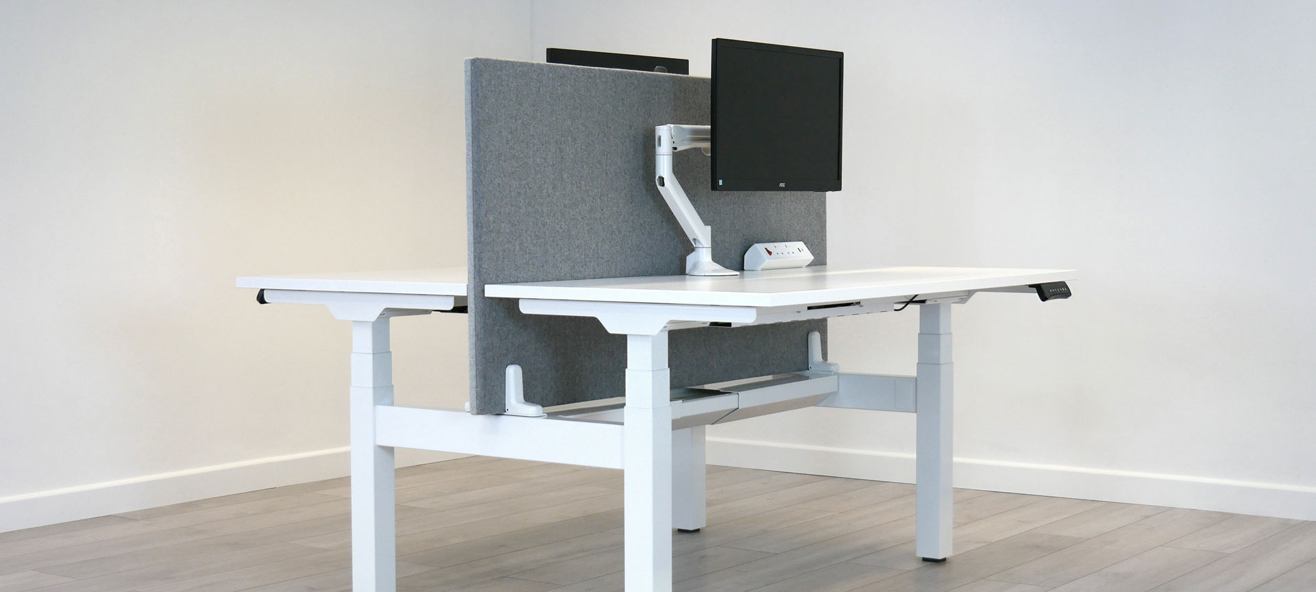 Formetiq Alto 2 sit/stand bench desk