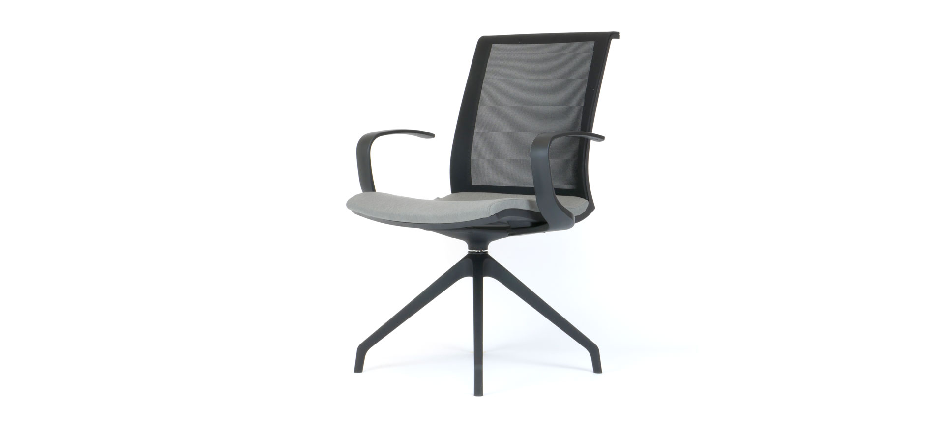 Formetiq Prague pyramid base meeting chair