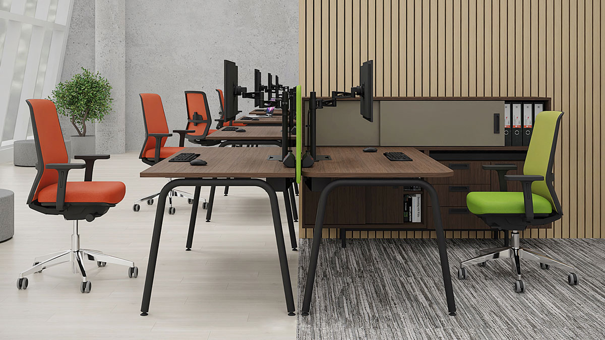 Round desks are ideal for corporate offices or working from home